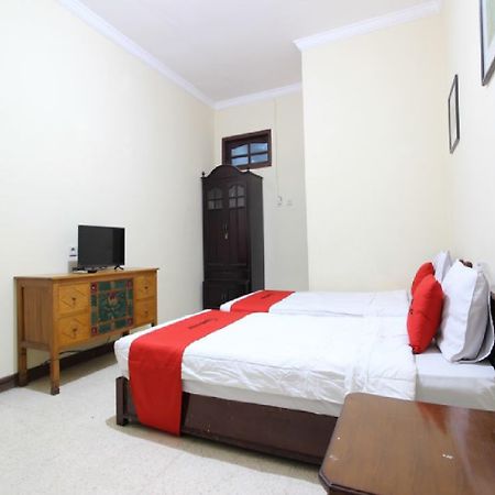 Reddoorz @ Mantrijeron 2 Yogyakarta Exterior foto