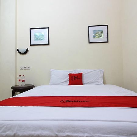 Reddoorz @ Mantrijeron 2 Yogyakarta Exterior foto