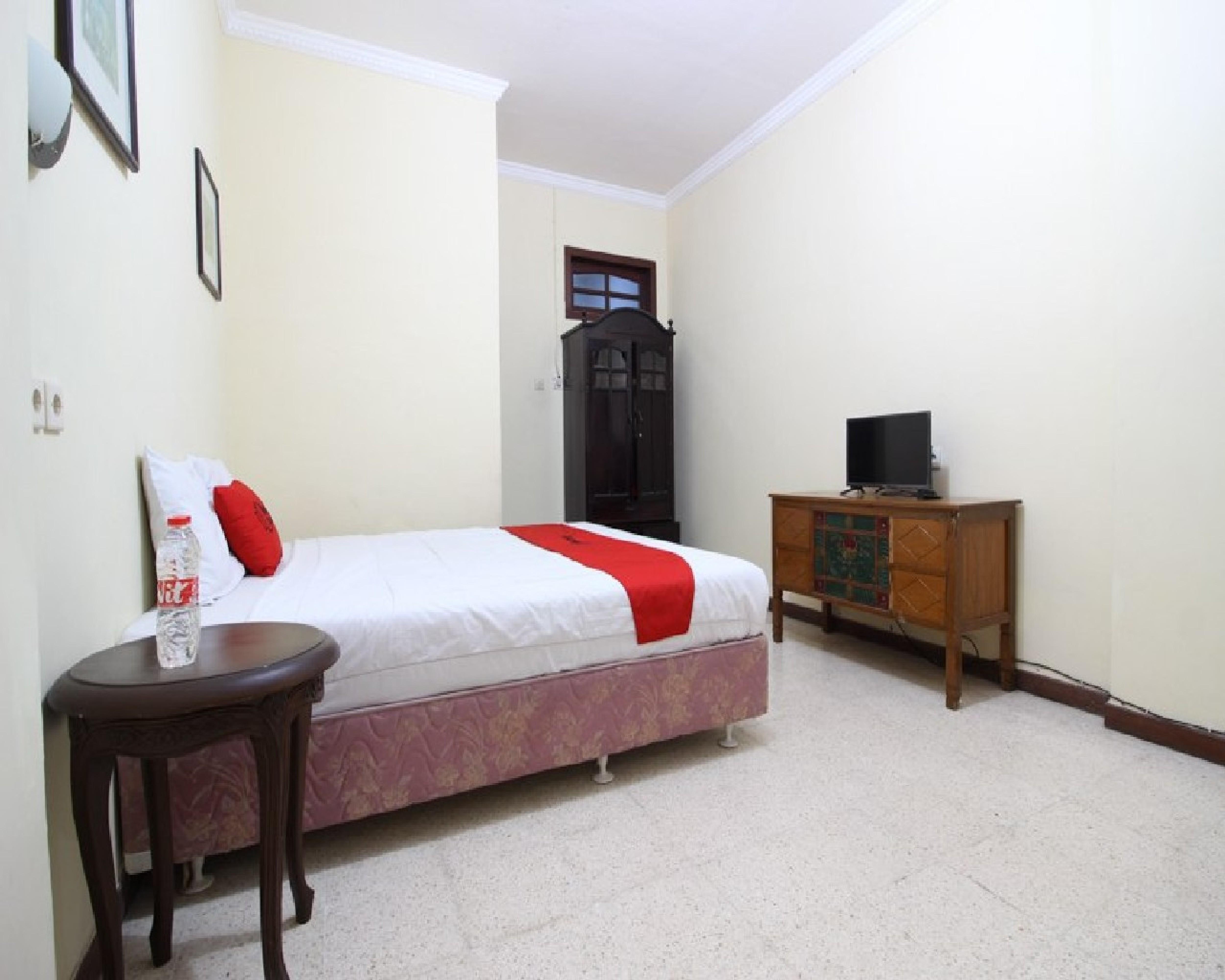 Reddoorz @ Mantrijeron 2 Yogyakarta Exterior foto